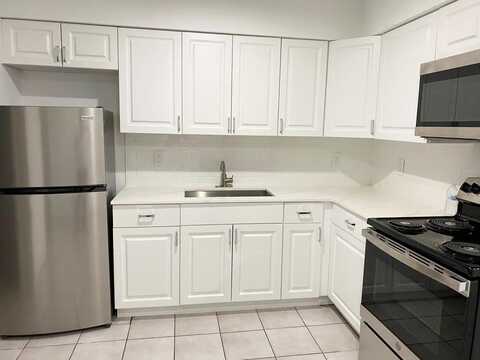 2715 Ponce De Leon Boulevard, Delray Beach, FL 33445