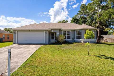 531 SE Evergreen Terrace, Port Saint Lucie, FL 34983