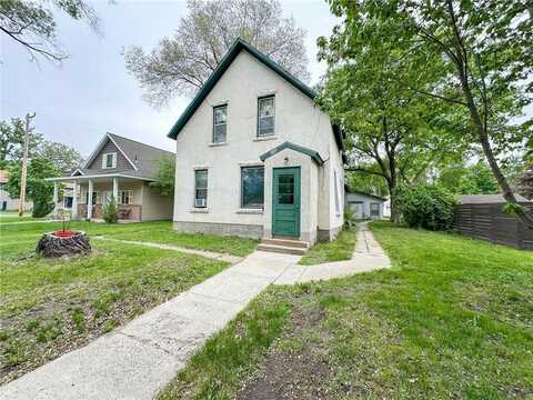 226 3rd Avenue NE, Saint Cloud, MN 56304