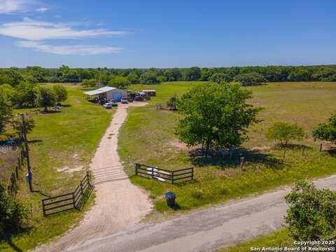 3575 baker, Kingsbury, TX 78638