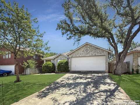 9814 DIAMOND CLIFF DR, Helotes, TX 78023