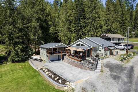29955 N Isle View Rd, Spirit Lake, ID 83869