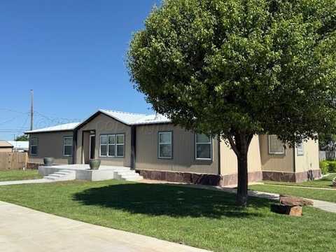 1228 S Osborne Street, Pampa, TX 79065
