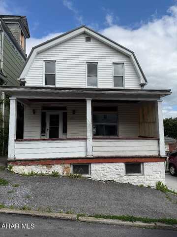 303 Cherry Avenue, Altoona, PA 16601