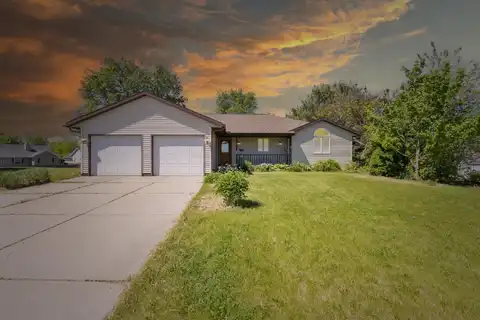 579 Elijah Court, Evansville, WI 53536