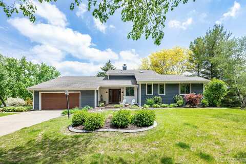 1221 Muirfield Court, Middleton, WI 53562