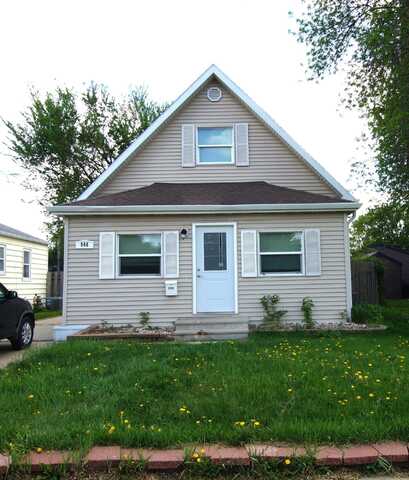 906 SE 7th Avenue, Aberdeen, SD 57401