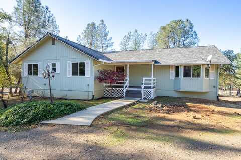 13645 Gloria Terrace, Redding, CA 96003