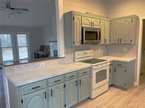 4 Basildon CIR, Bella Vista, AR 72715