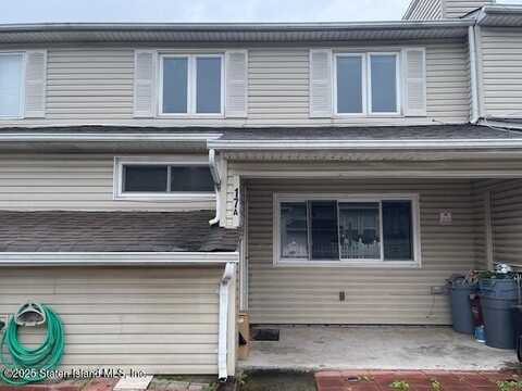 17 Leo Street, Staten Island, NY 10314