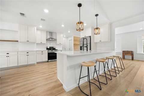 921 Indian Trail, Harker Heights, TX 76548