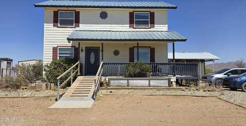 6464 N SIX GUN Road, Willcox, AZ 85643