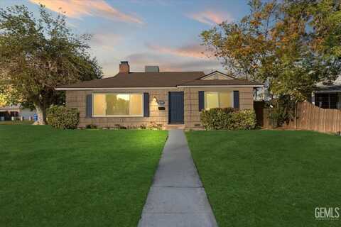 3920 Navajo Avenue, Bakersfield, CA 93309