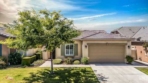 9803 Petersburg Place, Bakersfield, CA 93306