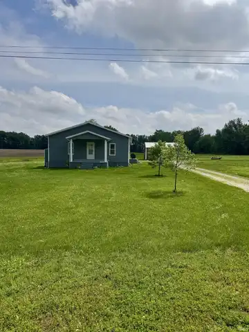 485 E 250 N Road, Rockport, IN 47635