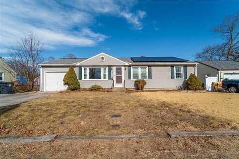 33 Merle Street, Warwick, RI 02889