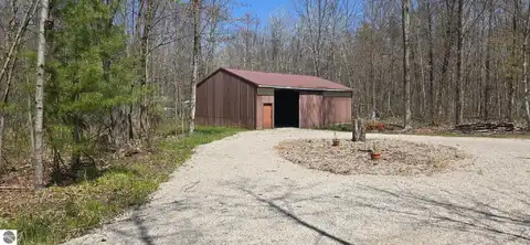 2352 Thomas Street, Prescott, MI 48756