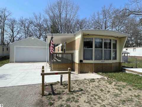 5529 Forest Drive, Oscoda, MI 48750