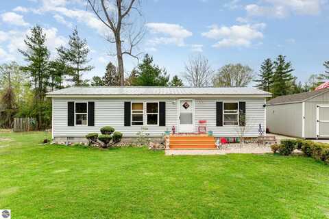 1035 3rd Street, Tawas City, MI 48763