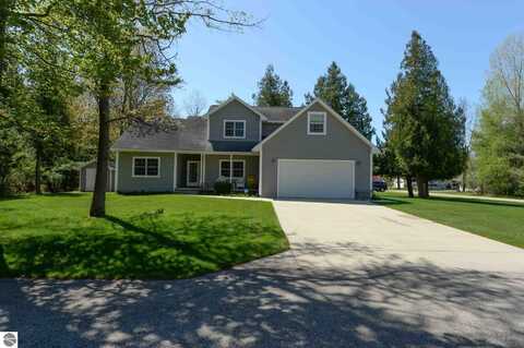 722 Bennington Street, East Tawas, MI 48730