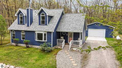 4480 Mockingbird Circle, Farwell, MI 48622