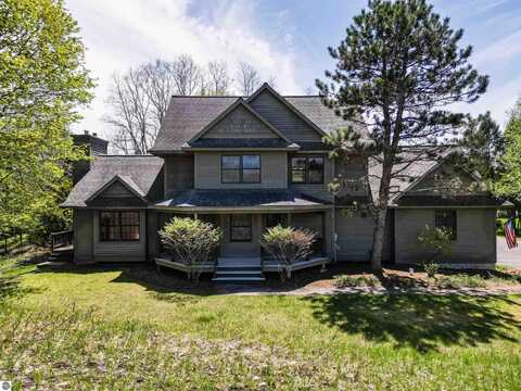 1431 Randolph Street, Traverse City, MI 49684