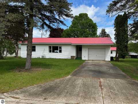 175 S Hudnut, Barryton, MI 49305