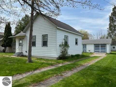 205 Evans Street, East Tawas, MI 48730
