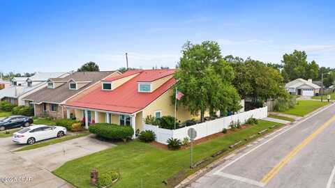 4036 Woodridge Road, Panama City, FL 32405