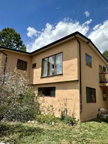 69 Old State Rd 3, Taos, NM 87571
