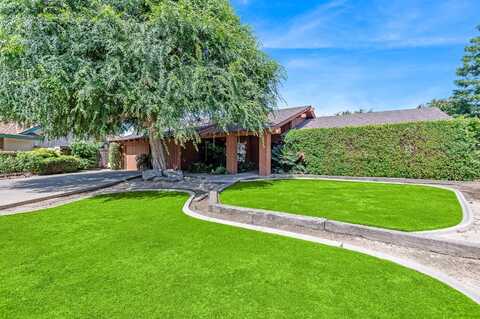 450 N Fulgham Street, Visalia, CA 93291