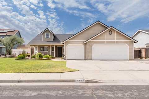 2962 Saginaw Avenue, Clovis, CA 93611