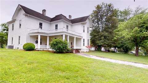 329 Pender Street, Mount Airy, NC 27030