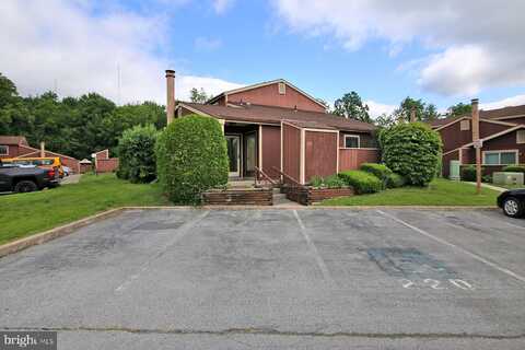220 BRIAN DRIVE, ENOLA, PA 17025