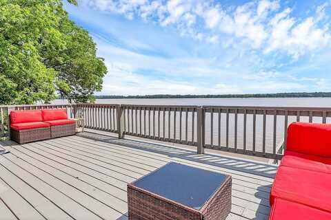 252 N Spring Creek Circle, Cobb, GA 31015