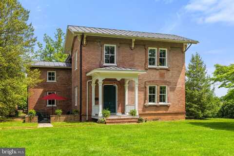 306 W MARKET STREET, LEESBURG, VA 20176