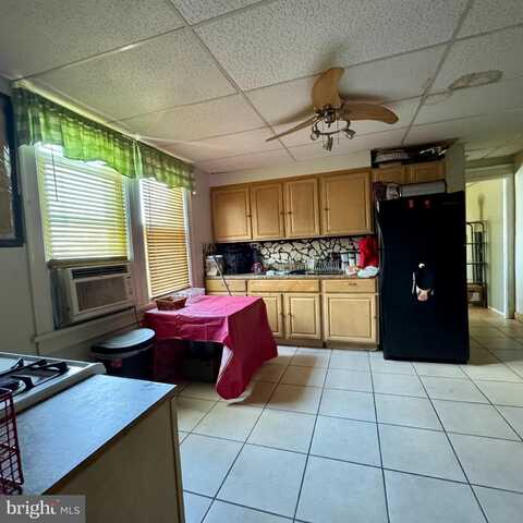 201 WOODLAWN AVENUE, HAMILTON, NJ 08609