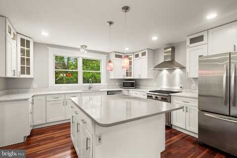331 E MAPLE ROAD, LINTHICUM HEIGHTS, MD 21090