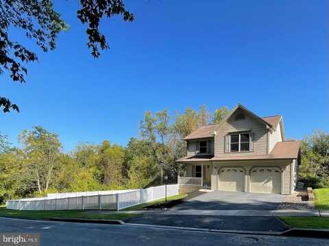 576 KELKER STREET, OBERLIN, PA 17113