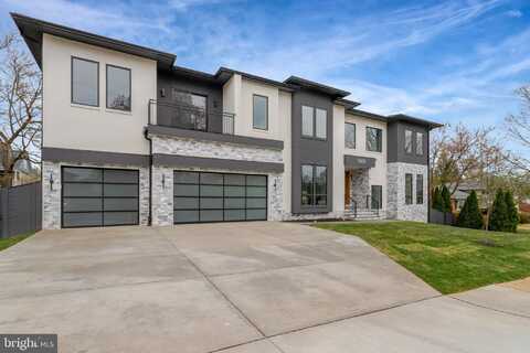 6820 BROYHILL STREET, MCLEAN, VA 22101