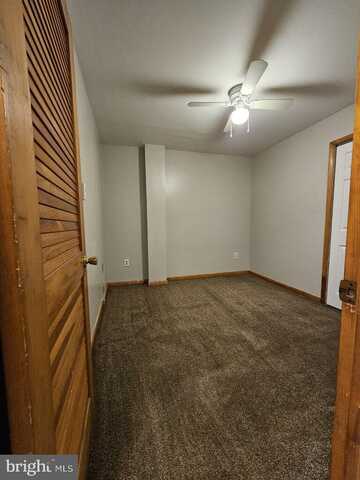 326 W BROAD STREET, TAMAQUA, PA 18252
