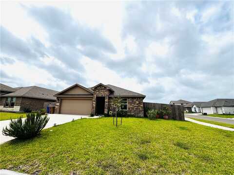 1353 Regents Park Lane, Corpus Christi, TX 78415