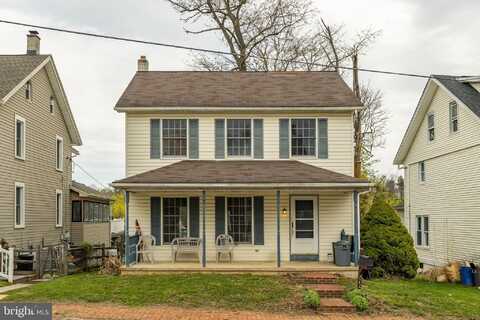 505 W 2ND AVENUE, PARKESBURG, PA 19365