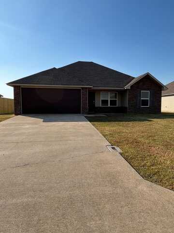 3721 CHURCHILL DR., Jonesboro, AR 72404