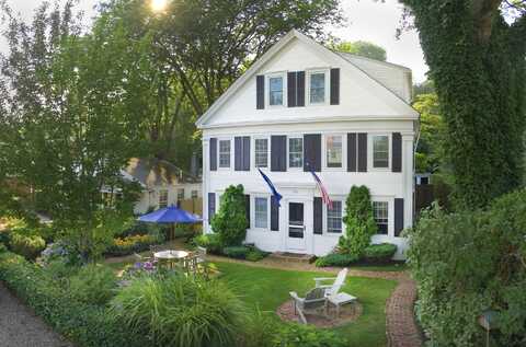 44 Commercial Street, Provincetown, MA 02657