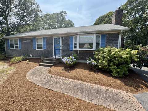 39 Pine Grove Road, South Yarmouth, MA 02664
