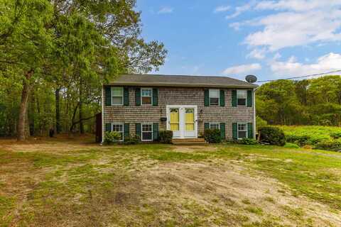 7-9 Connemara Way, West Yarmouth, MA 02673