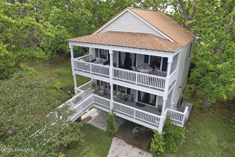 297 Broad Street, Oriental, NC 28571