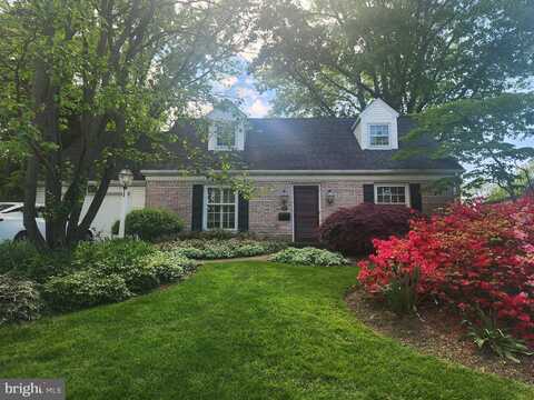 255 N JACKSON STREET, STRASBURG, PA 17579