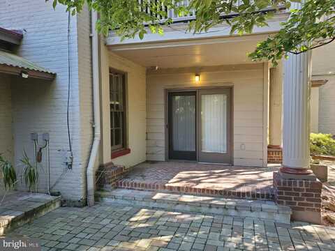 28 YORK STREET, LAMBERTVILLE, NJ 08530